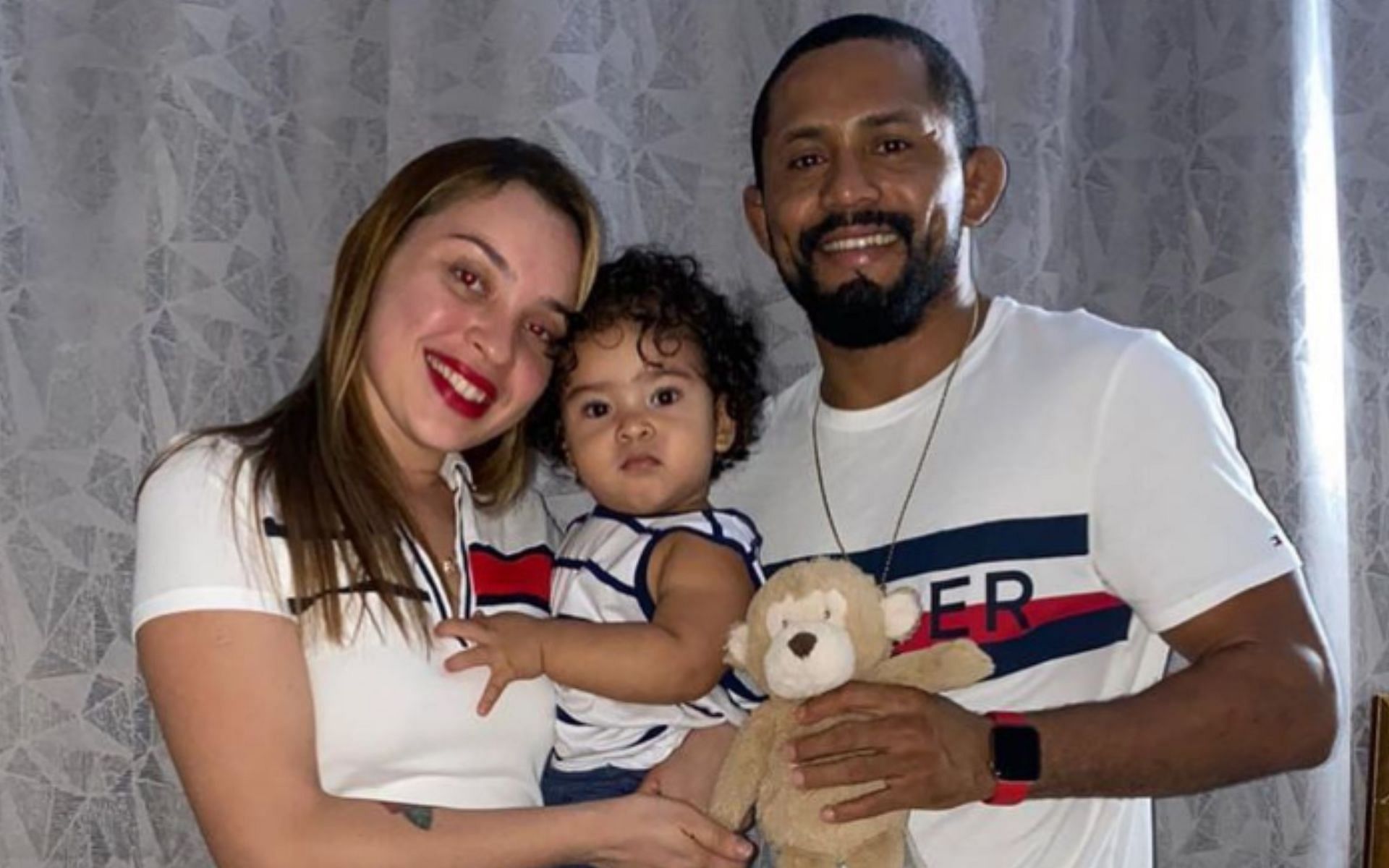 Deiveson Figueiredo Wife